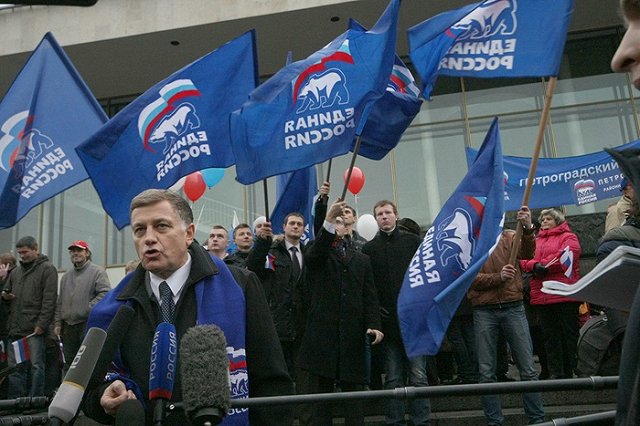 Депутат-единоросс пришла на встречу с избирателями пьяной из-за личной трагедии