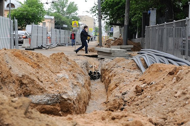 ЕТК лишь спустя неделю приступила к ремонту порыва на теплосети по Щербакова