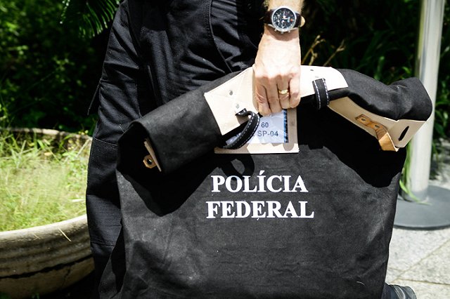 Число жертв бойни в бразильской школе возросло до десяти