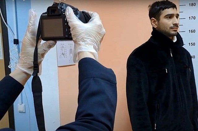 Свердловские полицейские задержали мужчину, помогавшего мошенникам обманывать пенсионерок