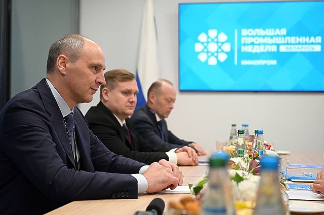 Свердловский губернатор Денис Паслер назначил четырех заместителей