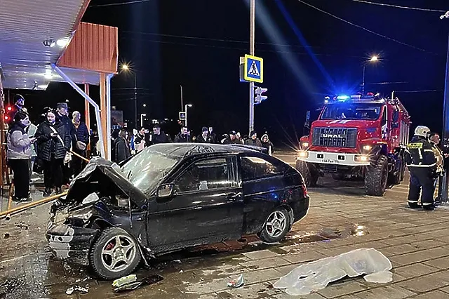 Девочка, чудом выжившая в страшной аварии в Ревде, сделала первые шаги после случившегося