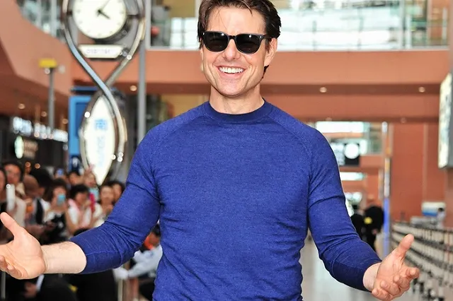 Том Круз женится на своей ассистентке