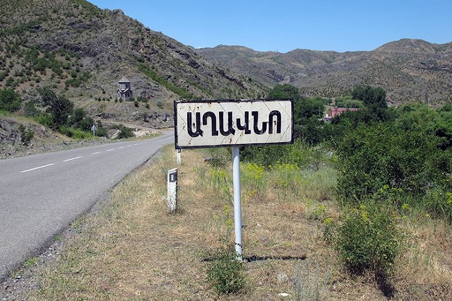 Степанакерт обвинил Баку в применении всех видов вооружения впервые с 1994 года