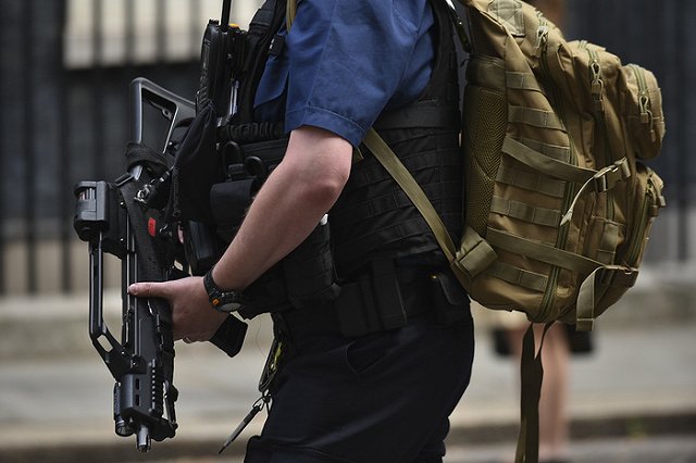 Полиция опознала отравителей Скрипаля