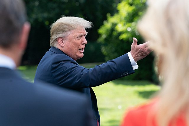 Президент США узаконит смертную казнь за массовые расстрелы