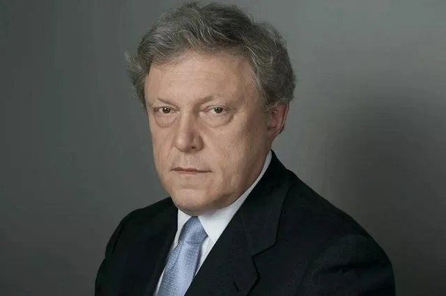 Уезжавший за границу Григорий Явлинский вернулся в РФ