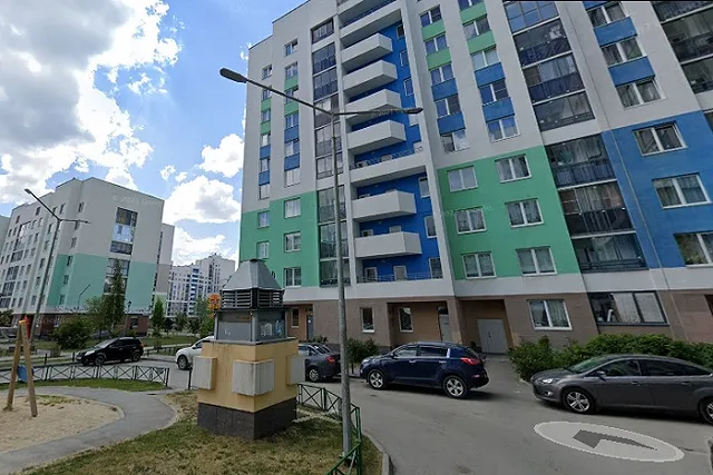 В Екатеринбурге ребенок выпал из окна седьмого этажа