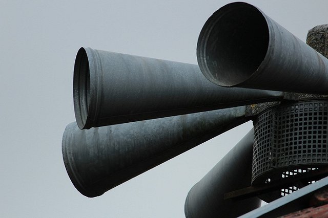 Госдума заставит журналистов и сотовых операторов оповещать граждан о чрезвычайных ситуациях