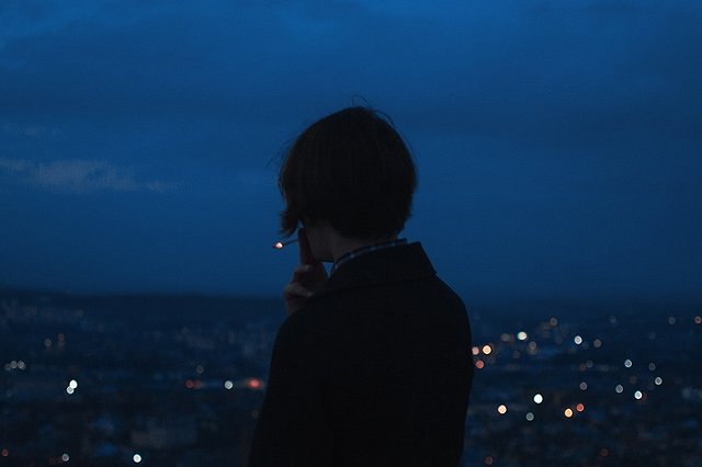 С курящих в подъезде соседей теперь можно требовать компенсацию морального вреда