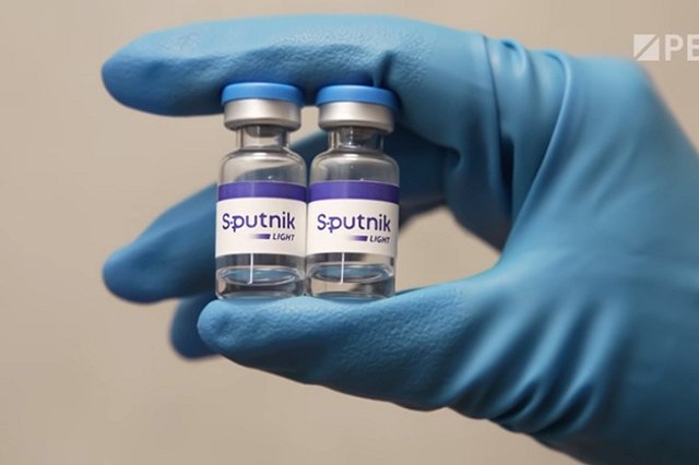 РФПИ призвал производителей зарубежных вакцин прекратить информатаки на «Спутник V»