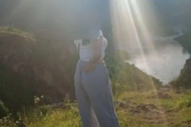 Хотела сделать фото: на Урале 17-летняя девочка сорвалась со 100-метровой скалы