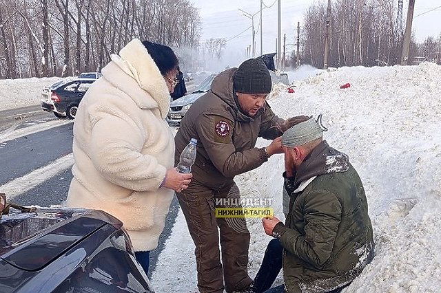 Медик ГУФСИН из Нижнего Тагила оказала жизненно важную помощь пострадавшему в ДТП