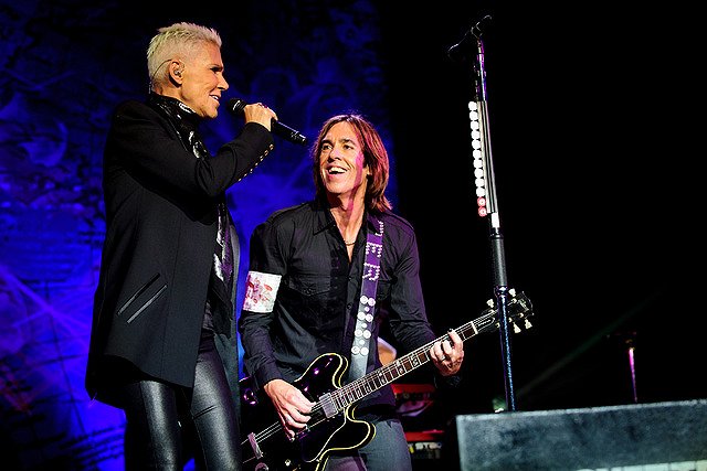 Домодедово отвергло обвинения во вскрытии багажа группы Roxette