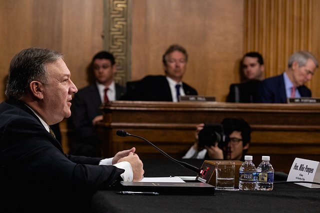 Профильный комитет сената поддержал назначение Помпео госсекретарем США