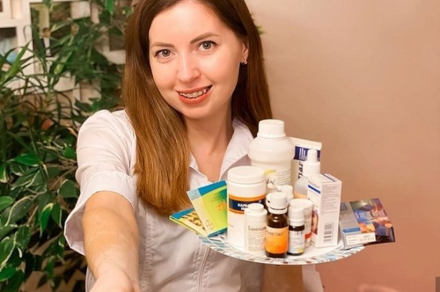 Блогер Диденко, потерявшая мужа на вечеринке, выступила экспертом по коронавирусу на Первом канале