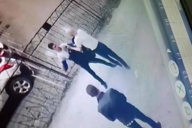 В Екатеринбурге поймали автомойщика, ограбившего пожилого мужчину на Вторчемете