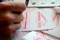 Немка смыла в унитаз выигранные в лотерею деньги