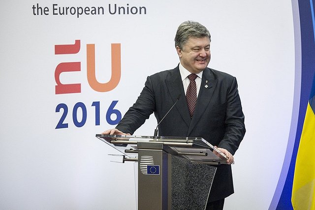 Порошенко выступит с заявлением после оглашения приговора Савченко