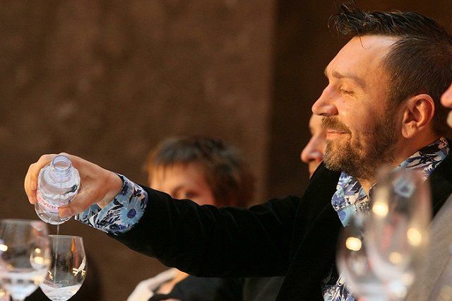 Шнуров ответил указом Петра I на обвинения в пропаганде алкоголизма