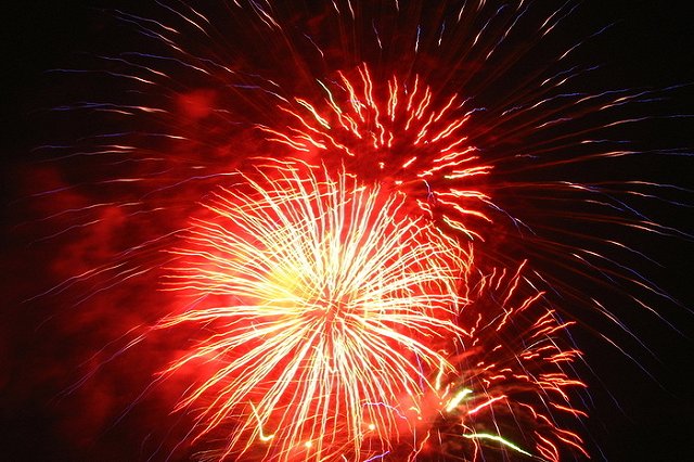 Росгвардия опровергла причастность к салюту в день траура в Екатеринбурге