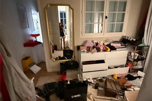 Блогершу из Екатеринбурга ограбили в Париже на 15 миллионов рублей