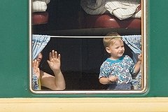 К поездам дальнего следования хотят прицепить вагон-курилку