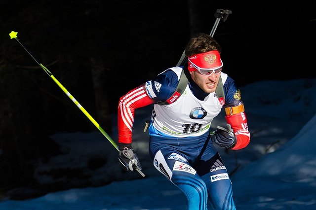 Биатлонист Гараничев стал призером спринта на этапе Кубка мира