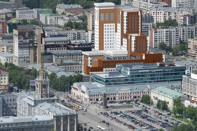 Эксперты запретили взрывать здание свердловского УФСБ