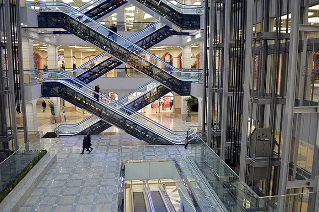 Во время эпидемии в Екатеринбурге откроются ТРЦ, которые будут работать по новым правилам