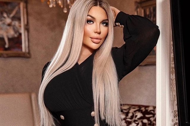 В центре Москвы модель Playboy напала с ножом на приятельницу