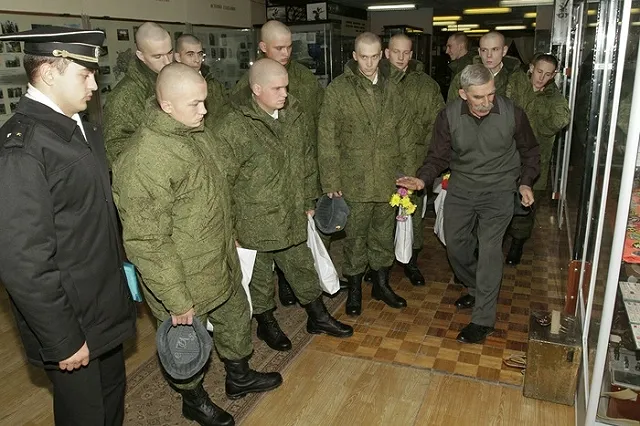 Срочник с Южного Урала застрелился, не выдержав издевательств «деда»