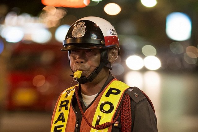 Супруги с ребенком из Челябинска ограбили обменник в Таиланде