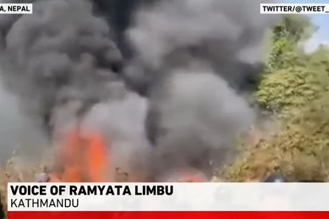 На борту разбившегося в Непале самолета были четверо россиян