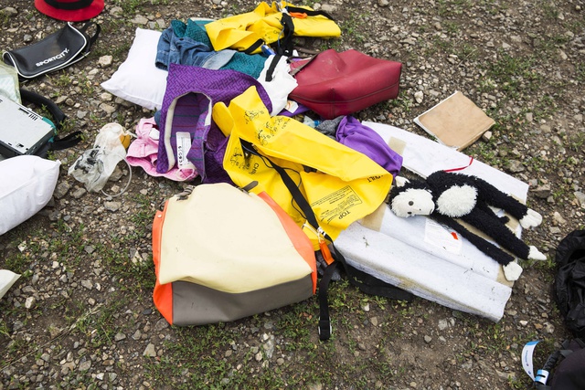 Корреспондент SkyNews покопался в багаже пассажирки разбившегося «Боинга»