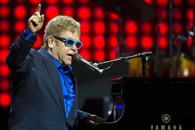 Элтон Джон помирился с Dolce &amp; Gabbana