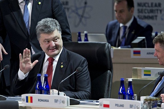 В Киеве рассказали о попытке сфабриковать интервью Порошенко газете NYT