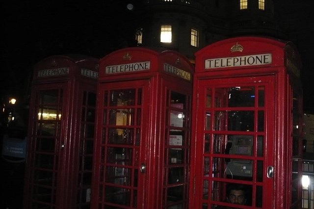 «Умные» остановки во Владивостоке заселили бомжи