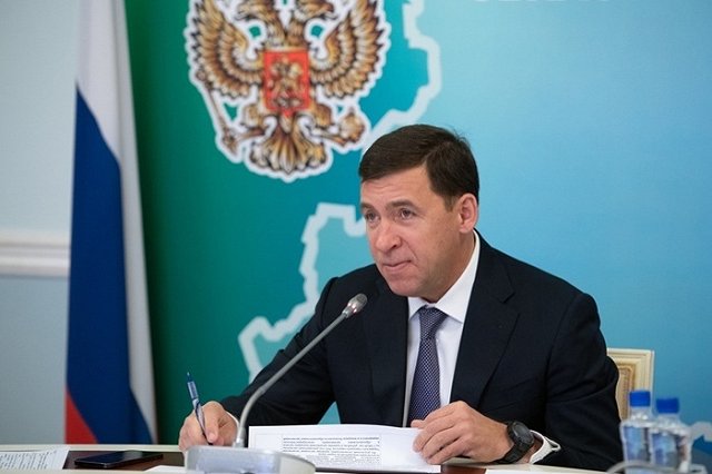 Евгений Куйвашев исполнил мечту свердловской школьницы, отправив её в Госдуму