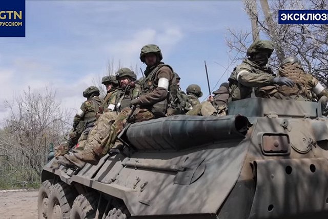 Минобороны назвало условие для желающих выйти с «Азовстали»