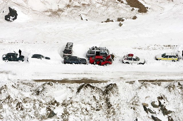 По факту принудительного спуска лавины в Хибинах возбуждено дело