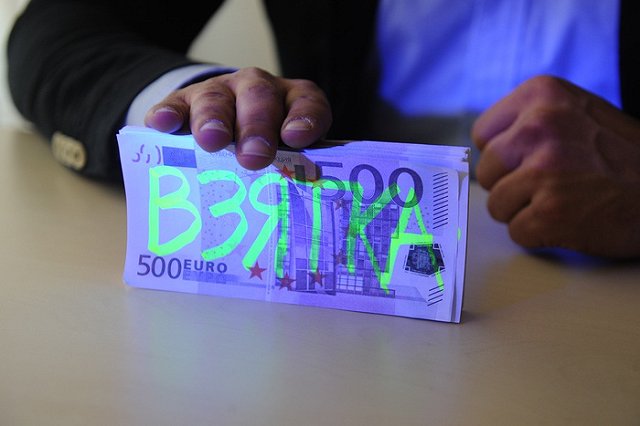 Бывший начальник ОБЭП Ревды получил восемь лет колонии за «особо крупную» взятку