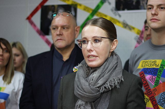 Открывшийся сегодня в Екатеринбурге штаб Ксении Собчак подвергся нападению