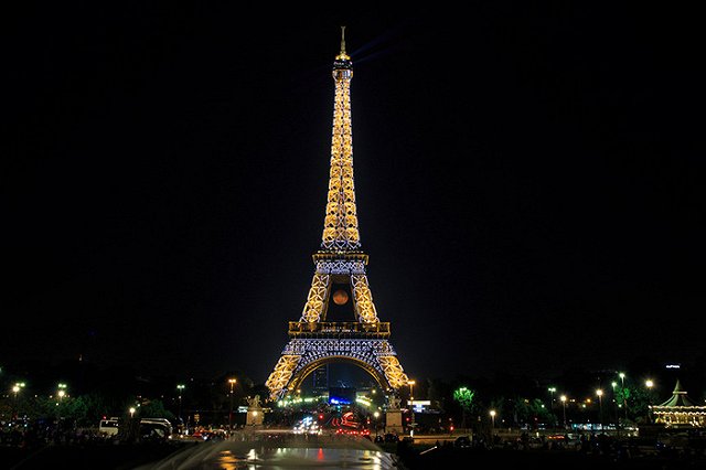 Пассажиры рейса Москва — Париж готовы подать в суд на «Уральские авиалинии»