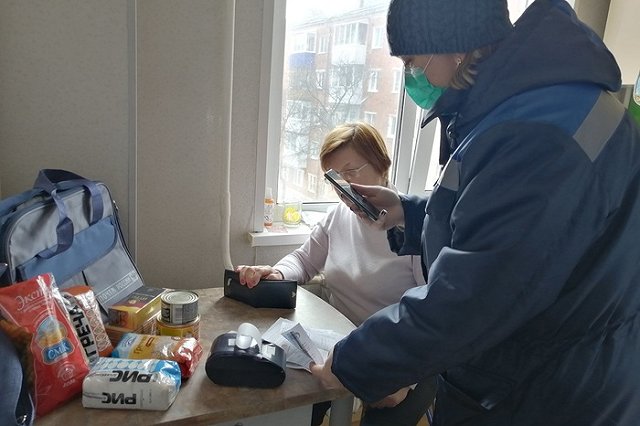 В Свердловской области почтальоны стали доставлять товары первой необходимости на дом