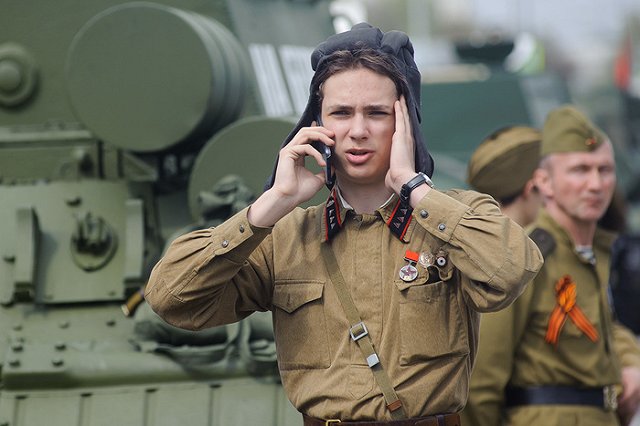 СМИ: В Кремле принято решение перенести парад Победы