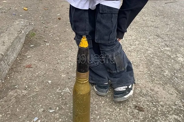 На Вторчермете подростки нашли снаряд — фото