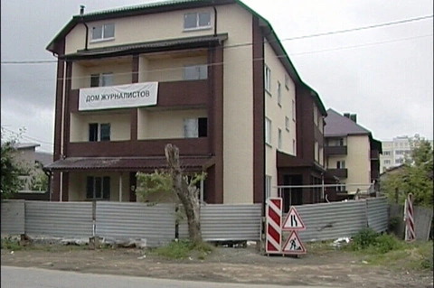 Незаконную постройку снесли на улице Хасановская в Екатеринбурге