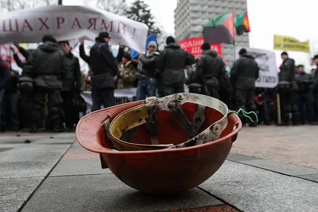 Зарплату депутатов и чиновников на Украине повысили втрое