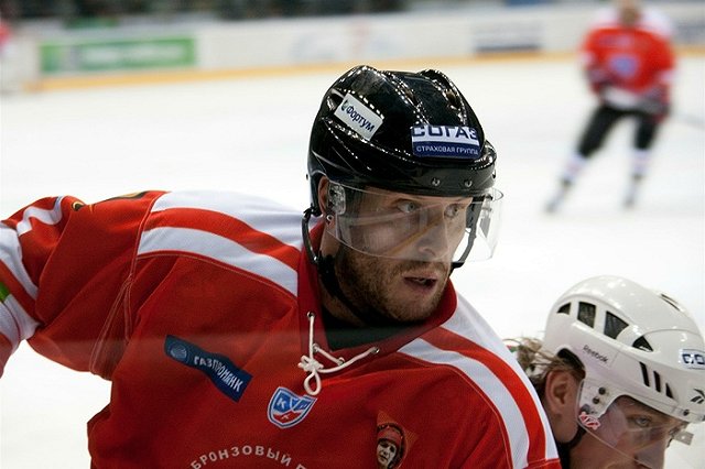 Хоккеист Дерон Куинт подал документы на получение российского гражданства